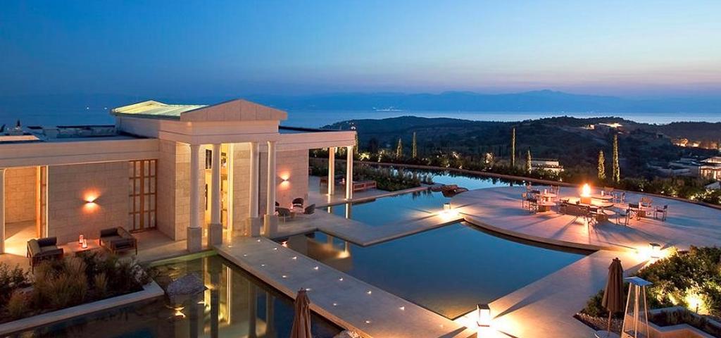 Dolphin Capital Partners and Grivalia acquires Amanzoe